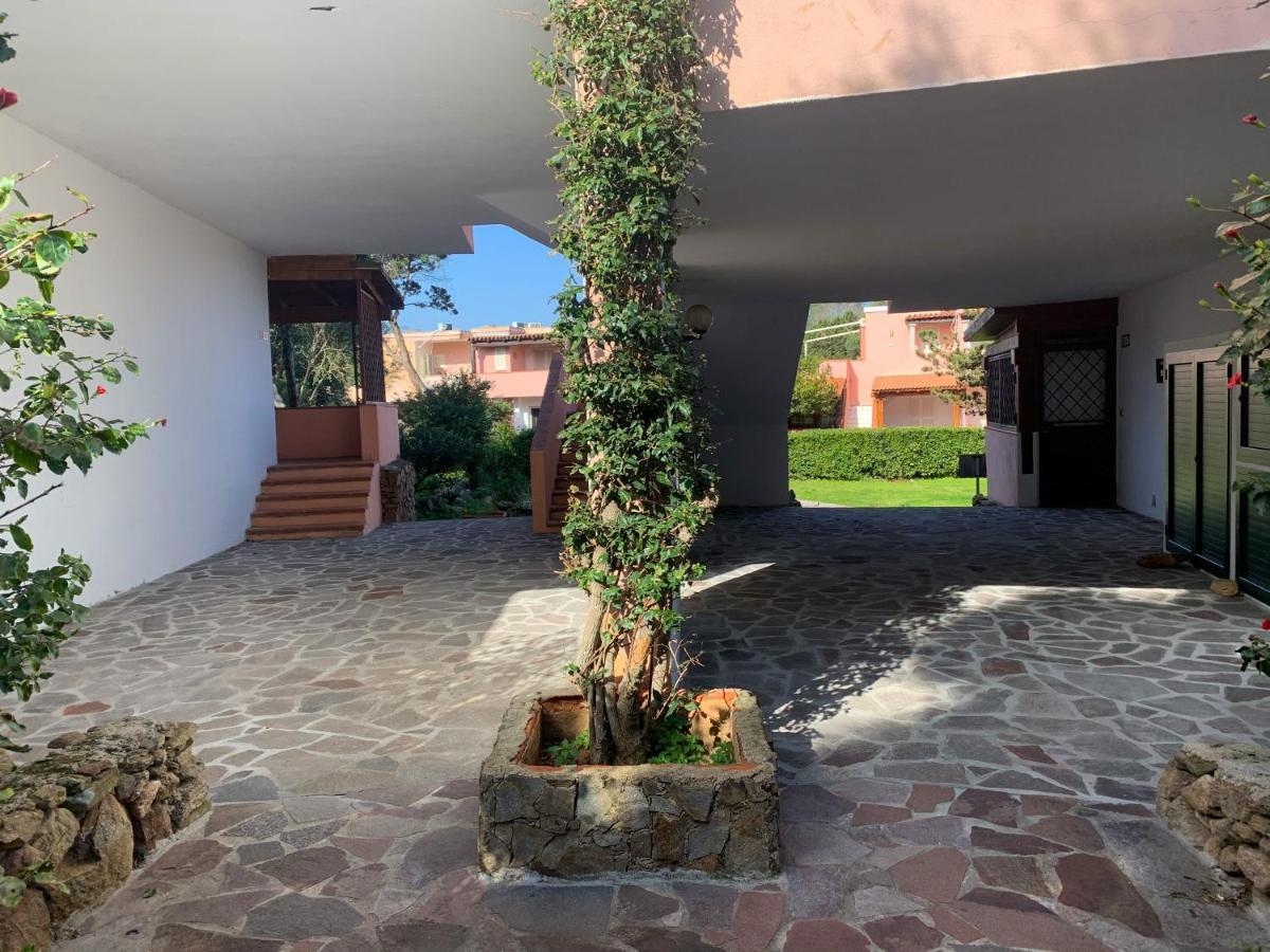 Residence Juniperus Costa Smeralda Exteriör bild